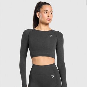 GYMSHARK Black cropped workout top